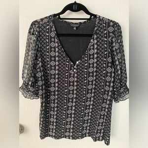 Lucky Brand Black and White Ruffled Cuffed Sleeve Blouse